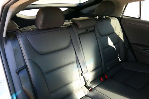 Hyundai IONIQ 1.6 IONIQ Premium SE FHEV Semi-Auto 5dr 24