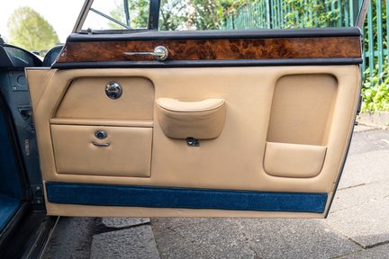 Bentley S3 Continental Coupe 22