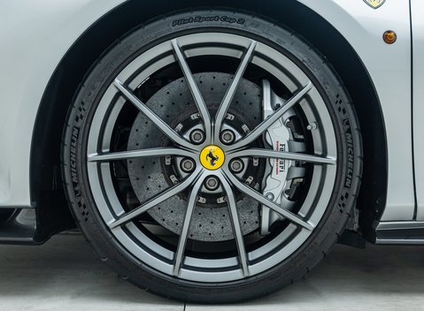 Ferrari 488 Pista 26