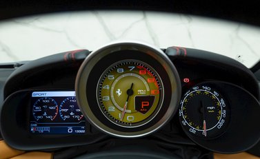 Ferrari California T Handling Speciale 19