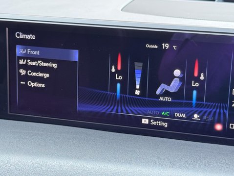 Lexus Ux 2.0 250h F Sport (Premium Plus) E-CVT E-FOUR Euro 6 (s/s) 5dr (Sunroof) 35