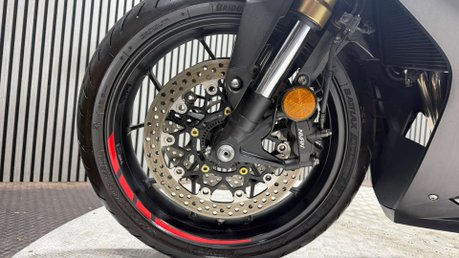 Honda CBR 2020 ONLY 790 MILES LONG MOT SERVICED SPORTS BIKE 650CC 18