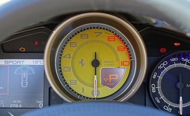 Ferrari California 5