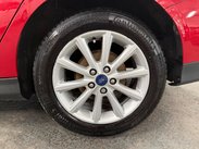 Ford Focus 1.0T EcoBoost Titanium Euro 6 (s/s) 5dr 25