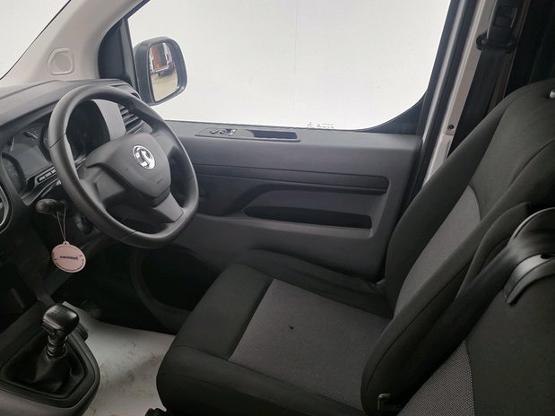 Vauxhall Vivaro Vauxhall Vivaro L2 Diesel 2900 1.5d 100ps Dynamic H1 Van 18