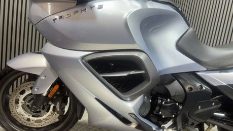 Triumph Trophy 1200 SE 2014 32K FULL LUGGAGE LONG MOT WARRANTY 1200CC 8