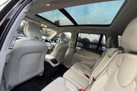 Volvo XC90 RECHARGE T8 ULTIMATE AWD - BLOND LEATHER - VAT QUALIFYING 30