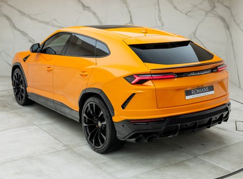 Lamborghini Urus 9
