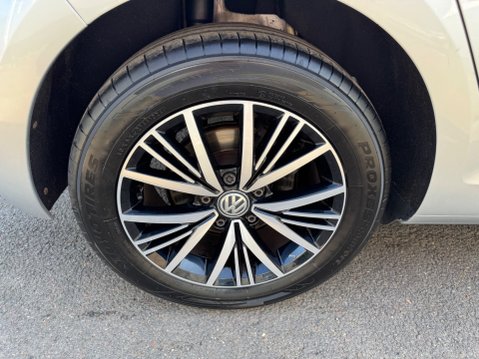 Volkswagen Golf SE TSI 20