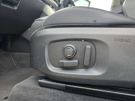 Land Rover Range Rover Evoque 2.0 eD4 SE Tech SUV 5dr Diesel Manual FWD Euro 6 (s/s) (150 ps) 33