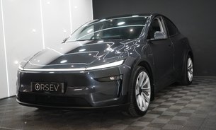 Tesla Model Y LONG RANGE Premium AWD TOW BAR 20" Helix 2.0 Alloys GROK AI Adaptive LEDS 5