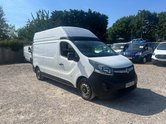 Vauxhall Vivaro LWB High Roof L2H2 120 Bi Turbo Air Con 1 Owner 4