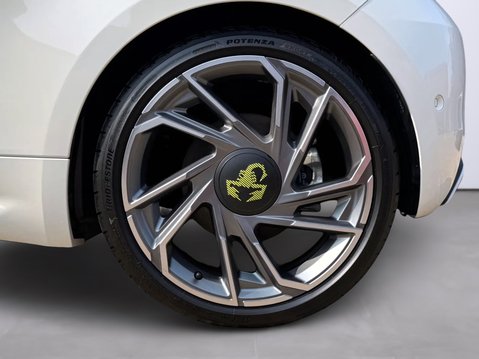 Abarth 500 114kW Turismo 42.2kWh 2dr Auto 13