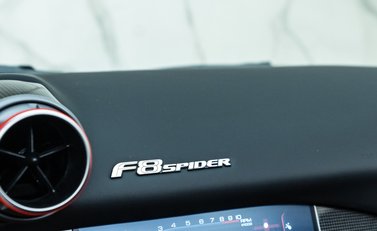 Ferrari F8 Spider 18
