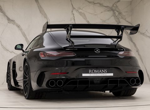 Mercedes-Benz Amg GT Black Series 3