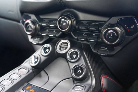 Aston Martin Vantage 4.0 Vantage V8 Auto 3dr 14