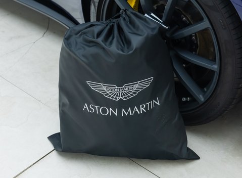 Aston Martin V8 Vantage ROADSTER 41