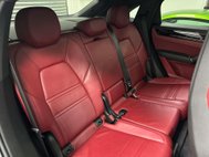 Porsche Cayenne 3.0T V6 Coupe 5dr Petrol TiptronicS 4WD Euro 6 (s/s) (340 ps) 37