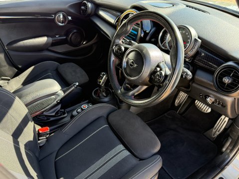 Mini Hatch COOPER S SPORT AUTO 15