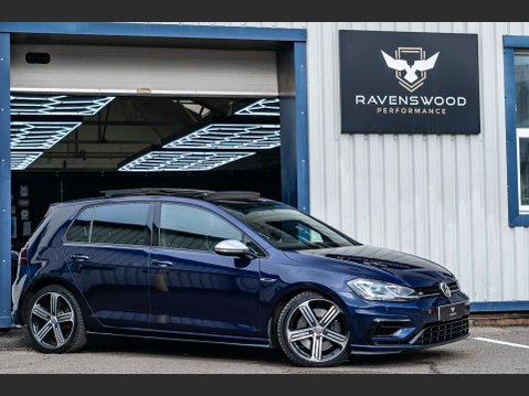 Volkswagen Golf 2.0 Golf R TSi Semi-Auto 4WD 5dr 1