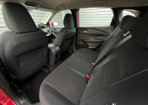 Nissan Qashqai DIG-T ACENTA PREMIUM MHEV 15