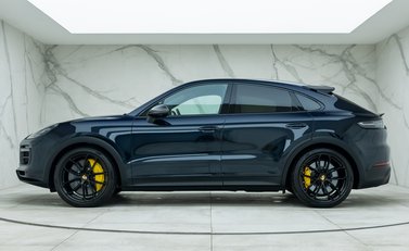 Porsche Cayenne Turbo GT 2