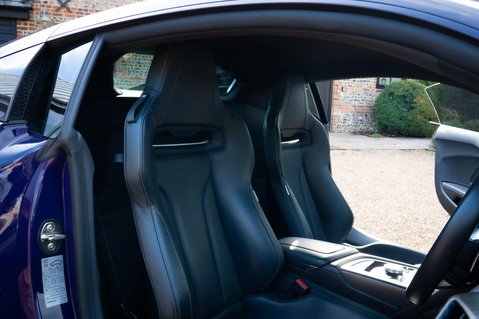 Audi R8 5.2 FSI V10 Plus S Tronic quattro Euro 6 (s/s) 2dr 36