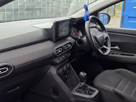 Dacia Sandero 1.0 TCe Expression Hatchback 5dr Petrol CVT Euro 6 (s/s) (90 ps) 19