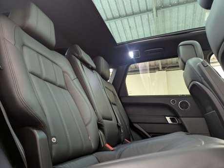 Land Rover Range Rover Sport 2.0 Range Rover Sport HSE Dynamic Black P400e Auto 4WD 5dr 45