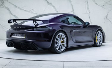 Porsche Cayman GT4 (718) 3