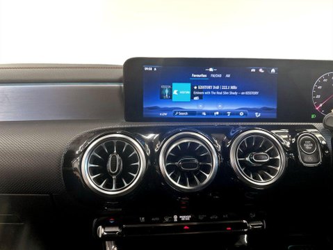 Mercedes-Benz CLA Class 1.3 CLA200h MHEV AMG Line (Executive) Coupe 4dr Petrol Hybrid 7G-DCT Euro 6 18