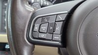 Jaguar XF 2.0d Portfolio Saloon 4dr Diesel Auto Euro 6 (s/s) (180 ps) 25