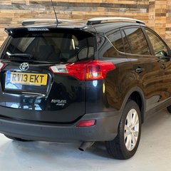 Toyota Rav4 2.2 D-4D Invincible SUV 5dr Diesel Manual 4WD Euro 5 (150 ps) 4