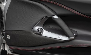 Ferrari 812 Superfast 20