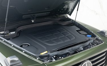 Mercedes-Benz G Class G580 with EQ-TECHNOLOGY 45