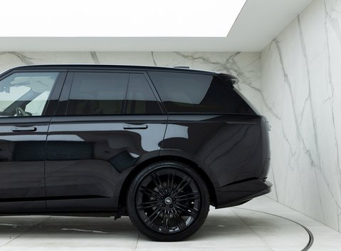 Land Rover Range Rover D350 First Edition 26
