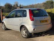 Ford Fiesta 1.4 Fiesta Ghia 5dr 8