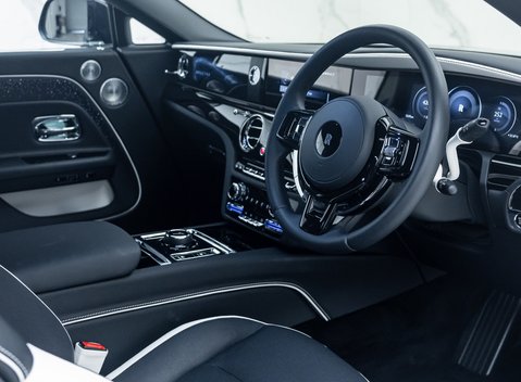 Rolls-Royce Spectre 14