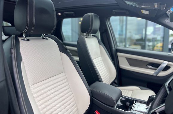 Land Rover Discovery Sport URBAN EDITION D200 MHEV AUTO 17