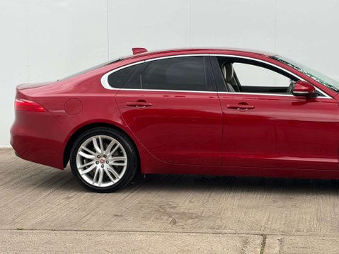 Jaguar XF 2.0 XF Portfolio D Auto 4dr 16