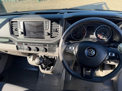 Volkswagen Crafter 2.0 TDI CR35 Trendline FWD MWB Euro 6 (s/s) 5dr 11