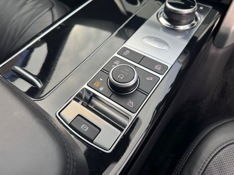 Land Rover Range Rover TDV6 AUTOBIOGRAPHY 17