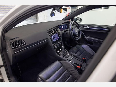 Volkswagen Golf 2.0 TSI R DSG 4Motion Euro 6 (s/s) 5dr 49