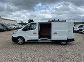 Renault Trafic LWB L2H1 Low Roof Business LL30 Air Con Sensors EURO 6 NO VAT 11