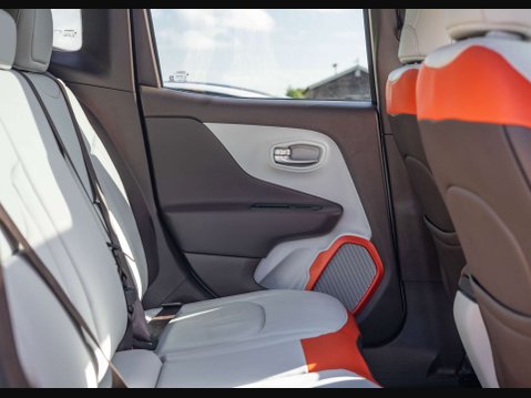 Jeep Renegade 2.0 Renegade Limited Edition MultiJet 4x4 4WD 5dr 14