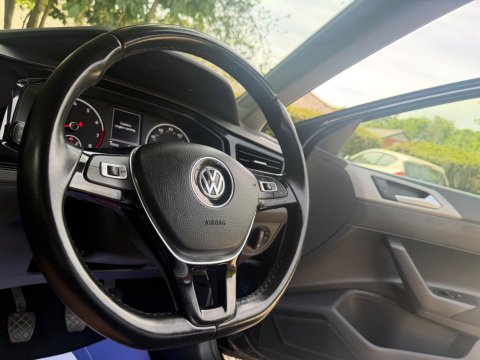 Volkswagen Polo 1.0 TSI SE Euro 6 (s/s) 5dr 28