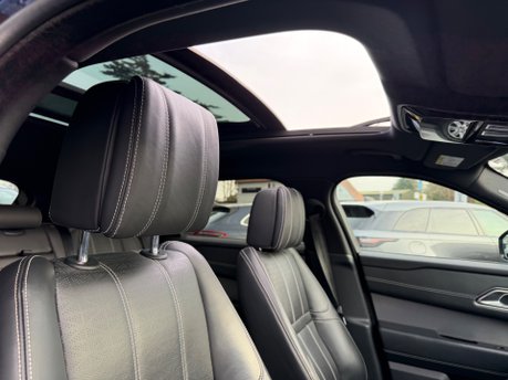 Land Rover Range Rover Velar R-DYNAMIC HSE 300D 27