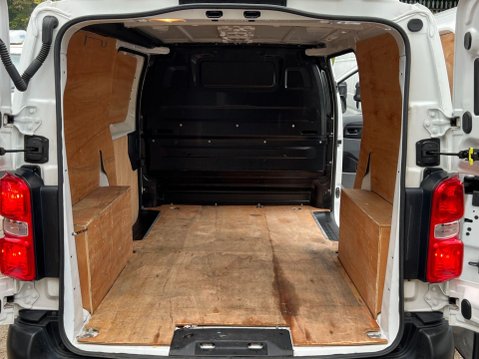 Vauxhall Vivaro 1.5 Turbo D 2700 Dynamic Panel Van 6dr Diesel Manual L1 H1 Euro 6 (s/s) (10 34