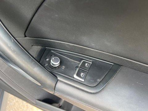 Audi A1 1.4 TFSI CoD S line Euro 6 (s/s) 3dr 32