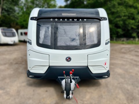 Coachman Lusso II  3